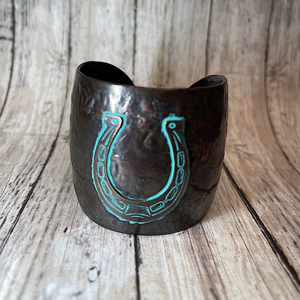 Turquoise Accent Horseshoe Hammered Metal Cuff Bracelet